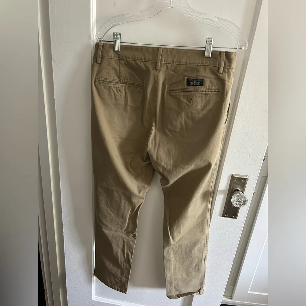 Banana Republic Khaki Fulton Chino Size 32 x 30